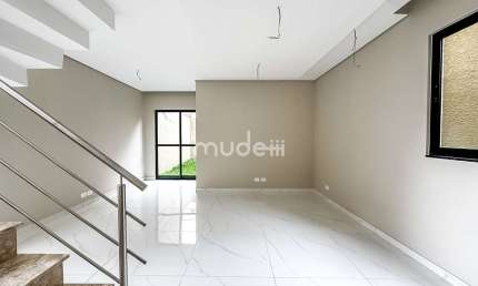 Casa com 3 quartos à venda na Rua Luiz Gallieri, Uberaba, Curitiba