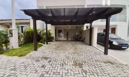 Sobrado com 3 dormitórios à venda, 140 m² por R$ 598.000,00 - Vila Glória - Campo Largo/PR