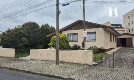 Casa com 3 dormitórios à venda, 200 m² por R$ 490.000,00 - Vila Otto - Campo Largo/PR