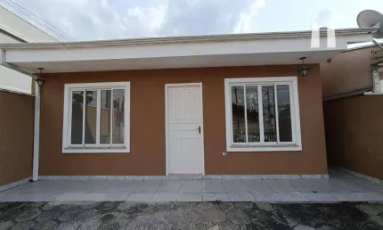 Casa com 3 dormitórios para alugar, 56 m² por R$ 1.835,00/mês - Jardim Busmayer - Campo Largo/PR