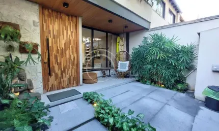 Casa de luxo em condomínio na Barra da Tijuca, Rio de Janeiro - 3 quartos, 3 suítes, 1 vaga, 210m². Imperdível!