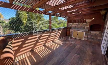 Aluguel de Casa no Recreio dos Bandeirantes: 3 Quartos, 1 Suíte, 2 Banheiros, 2 Vagas de Garagem, 280m².