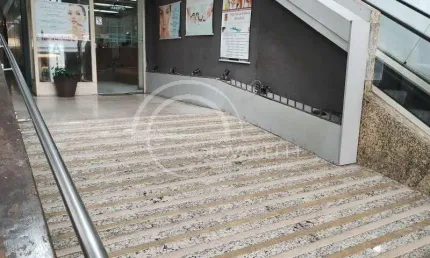Loja Comercial à Venda em Copacabana - Oportunidade de Investimento na Movimentada Avenida Nossa Senhora de Copacabana!
