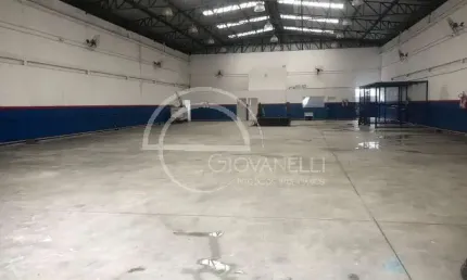 Galpão para locação no  bairro Vargem Pequena: 1 banheiro, 1 vaga, 750m² de área!