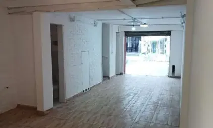 Ponto comercial de 3 andares em excelente localização a venda