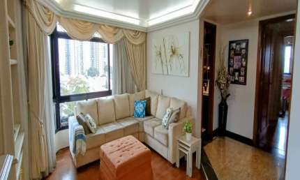Apartamento a venda 200m² sendo dormitórios ( 4 suítes ) 6 Banheiros, 4 vagas Bosque da Saúde