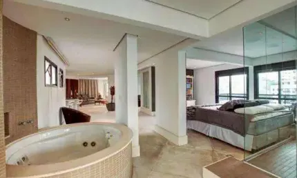Apartamento de 162m² com 2 dormr/1 Suíte, 3 banheiros, 3 vagas no Morumbi.
