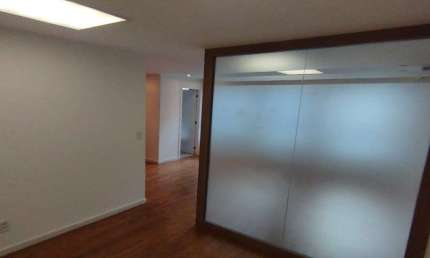 Conjunto comercial para venda ou locação em Pinheiros.