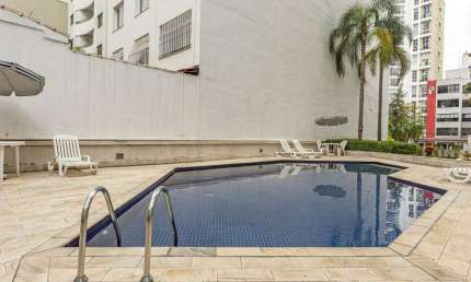 Edf:  NICOLE, com 4 dormis, 1 suite, 2 banheiros, 2 vagas, Localizado em Pinheiros