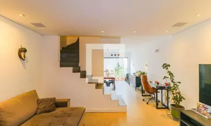 Casa à Venda - Chácara Santo Antonio, 2 Quartos,  120 m2