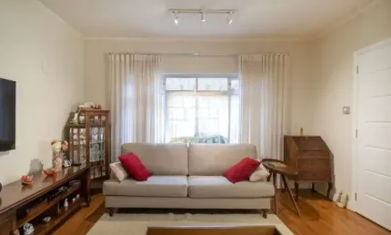 CASA BROOKLIN PAULISTA COM 184 MTS2, 3 DORMITÓRIOS, 3 BANHEIROS, 3 VAGAS