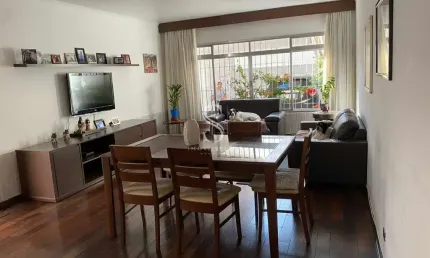 Campo belo - sobrado residencial de 200m² com 3 suítes e 4 vagas.