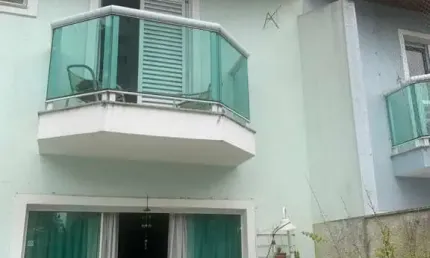 Saúde, Sobrado Residencial de 170m² com 4 dormitórios, 3 suítes, 3 vagas.