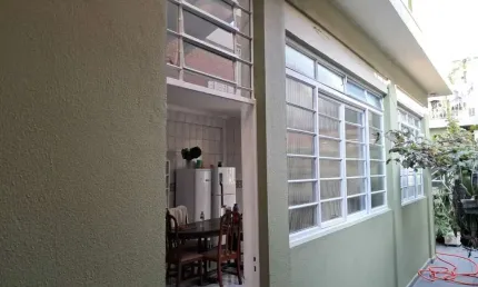 Vila mariana - casa de 258m² com 3 suites, 2 banheiros e 4 vagas.