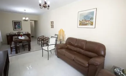 Ipiranga, casa triplex de 176m² com 3 dormitórios, 1 suíte, 3 vagas.