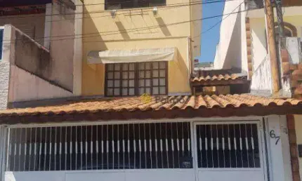 Casa com 3 quartos à venda na Rua Líbano, Taboão, São Bernardo do Campo