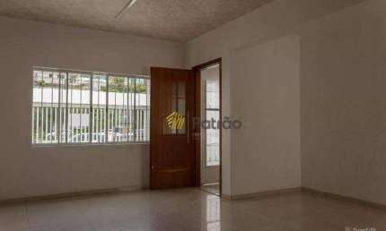 Casa com 3 quartos para alugar na Avenida Barão de Mauá, Jardim Maria Adelaide, São Bernardo do Campo