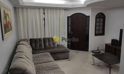 Casa com 4 quartos para alugar na Rua Madagascar, Parque Oratório, Santo André