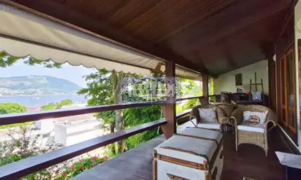 Casa com 5 quartos à venda na Estrada Leopoldo Froes, São Francisco, Niterói, 525 m2 por R$ 2.000.000