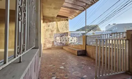Casa com 5 quartos à venda na avenida geremário dantas, freguesia (jacarepaguá), rio de janeiro, 210 m2 por r$ 620.000