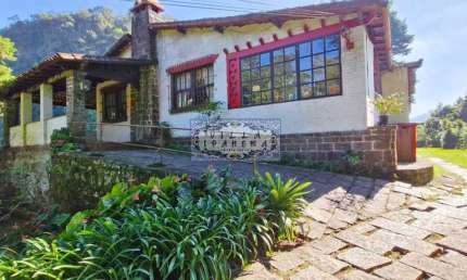Casa com 10 quartos à venda na Rua Paula Buarque, Quitandinha, Petrópolis, 7000 m2 por R$ 1.600.000