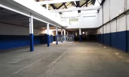 Barracão / Galpão / Depósito com 3 salas para alugar na Rua Melo e Sousa, São Cristóvão, Rio de Janeiro, 2300 m2 por R$ 70.000