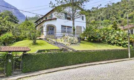 Casa com 4 quartos à venda na Rua Leonia Velsi, Morin, Petrópolis, 360 m2 por R$ 1.990.000