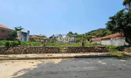 Terreno à venda na Rua Padre Juvenal, Paquetá, Rio de Janeiro por R$ 893.000