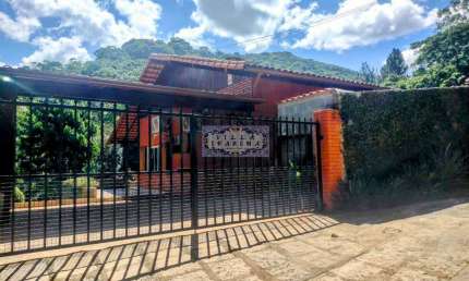 Casa em condomínio fechado com 3 quartos à venda na Rua Santa Martha, Prata, Teresópolis, 153 m2 por R$ 782.000