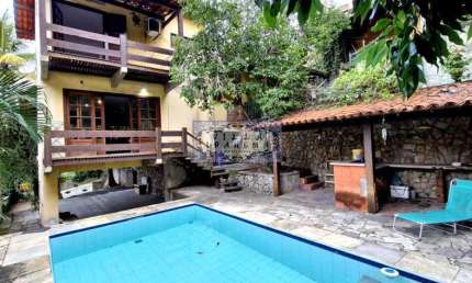 Casa em condomínio fechado com 4 quartos à venda na Estrada Caetano Monteiro, Badu, Niterói, 200 m2 por R$ 680.000