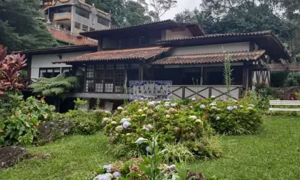 Casa com 3 quartos à venda na Rua Doutor Dulcidio Gonçalves, Parque do Ingá, Teresópolis, 300 m2 por R$ 1.500.000