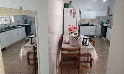 Casa com 3 quartos à venda na Avenida Doutor Celso Charuri, Jardim Manoel Penna, Ribeirão Preto