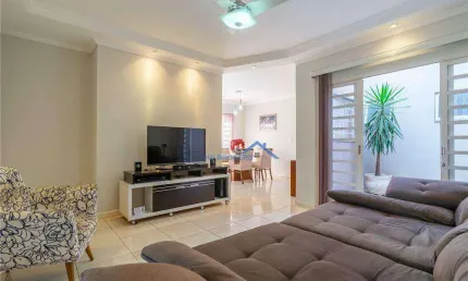 Casa com 3 quartos, sendo 1 suíte,  à venda - Residencial Nova Era - Valinhos/SP
