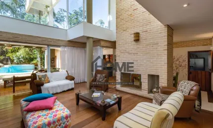 Casa à venda com 04 suites no Village Visconde de Itamaracá em Valinhos;SP