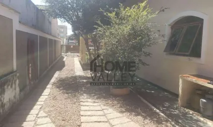 Casa térrea com 3 quartos, sendo uma suíte, Vinhedo