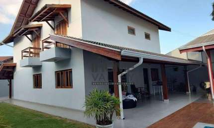 Casa com 3 quartos à venda, 495 m² por R$ 1.490.000 - Parque Terranova - Valinhos/SP