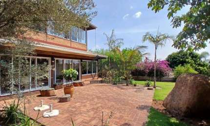 Casa com 3 suítes à venda - Condomínio Moinho de Vento - Valinhos/SP