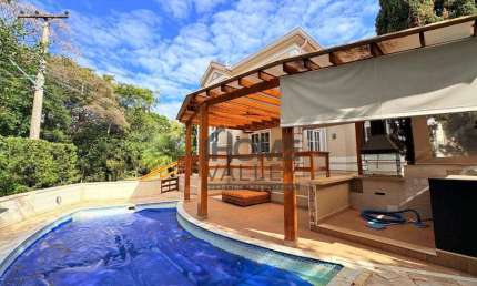 Casa com 2 dormitórios para alugar, 220 m² por R$ 8.968/mês - Condomínio Vivenda das Quaresmeiras - Valinhos/SP