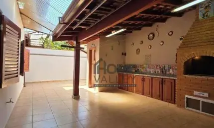 Casa com 3 dormitórios para alugar, 176 m² por R$ 6.000,00/mês - Condomínio São Joaquim - Valinhos/SP