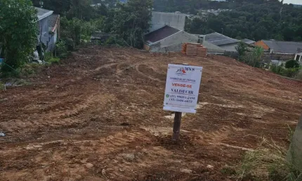 Terreno à venda na Rua dos Crisântemos, São Dimas, Colombo