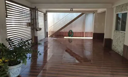 Vende-se casa no bairro parque cuiaba bem localizado