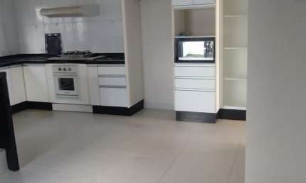 Alugo casa no condomínio Rio Coxipo   Casa com Energia Solar  Com 3 quartos