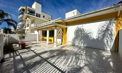 Casa com 5 quartos à venda na Praia de Fora, Palhoça 