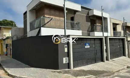Sobrados à venda, 2 quartos, 2 suítes, 2 vagas, Guaianazes - São Paulo/SP