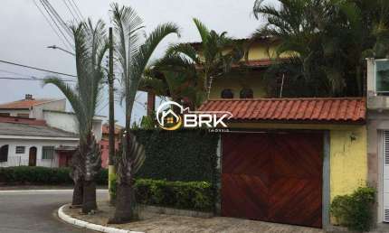Sobrado à venda, 3 quartos, 1 suíte, 3 vagas, Vila São Francisco (Zona Leste) - São Paulo/SP