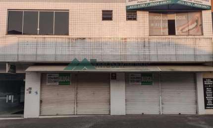 Loja com 3 quartos para alugar, 57.60 m2 por R$ 6200.00 - Centro - Sao Jose Dos Pinhais/PR