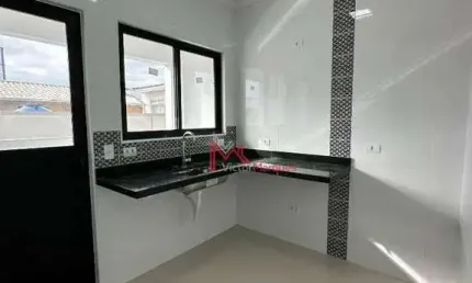 Sobrado com 2 dormitórios à venda, 54 m² por R$ 295.000,00 - Maracanã - Praia Grande/SP