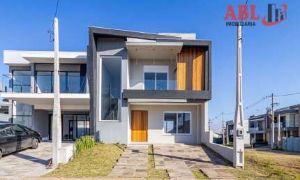 Sobrado à venda no BELLA VITA CONDOMINÍNIO bairro Central Park - Cachoeirinha/RS