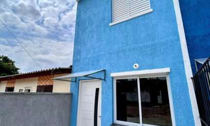 Sobrado à venda no bairro Jardim do Bosque - Cachoeirinha/RS