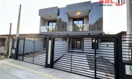 Sobrado Casa com Lareira e Churrasquira à venda no bairro Castelo Branco - Gravataí/RS